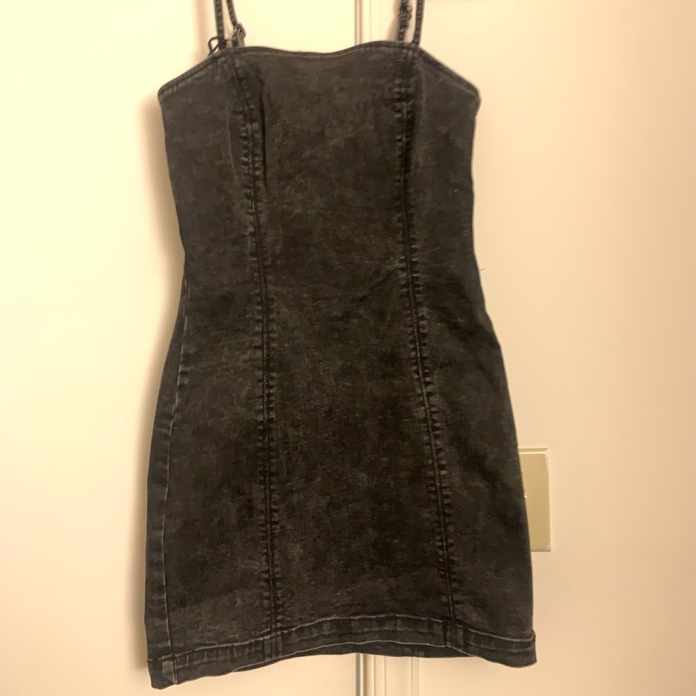 Garage dress